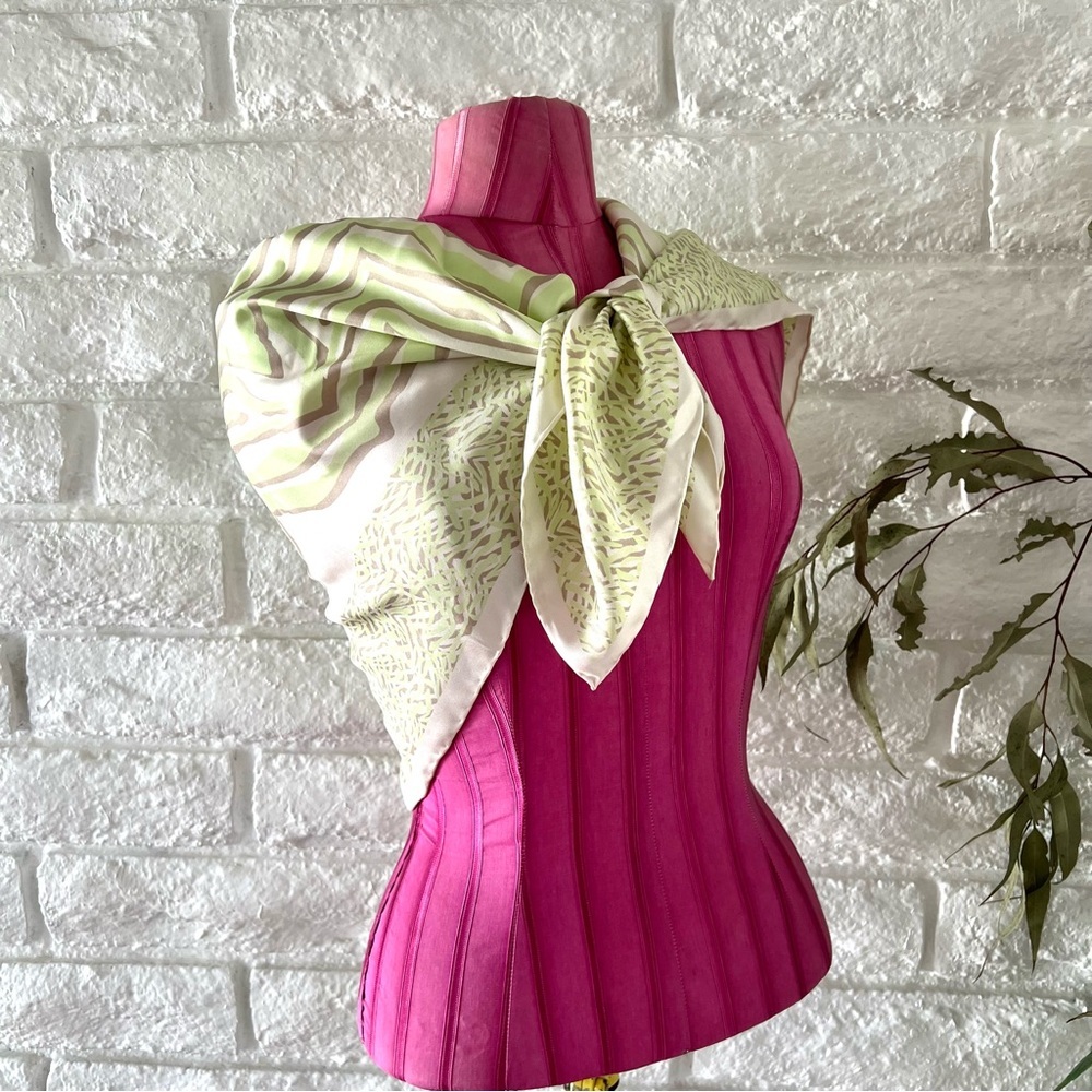 Lafayette 148 New York Green Cream Scarf